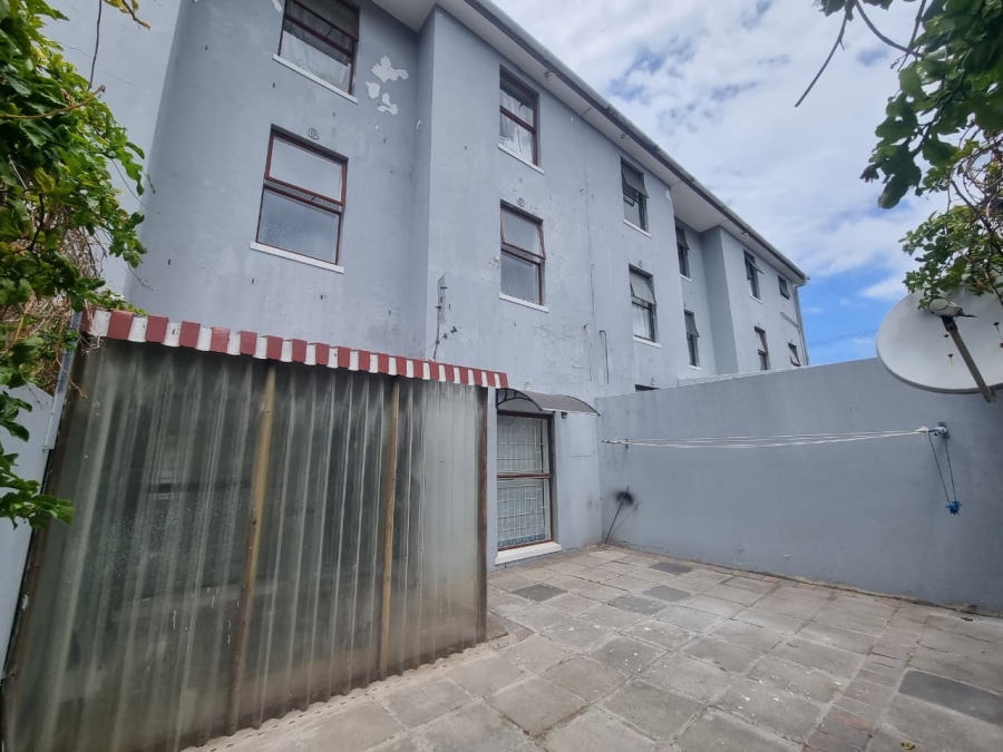 2 Bedroom Property for Sale in Wynberg Western Cape